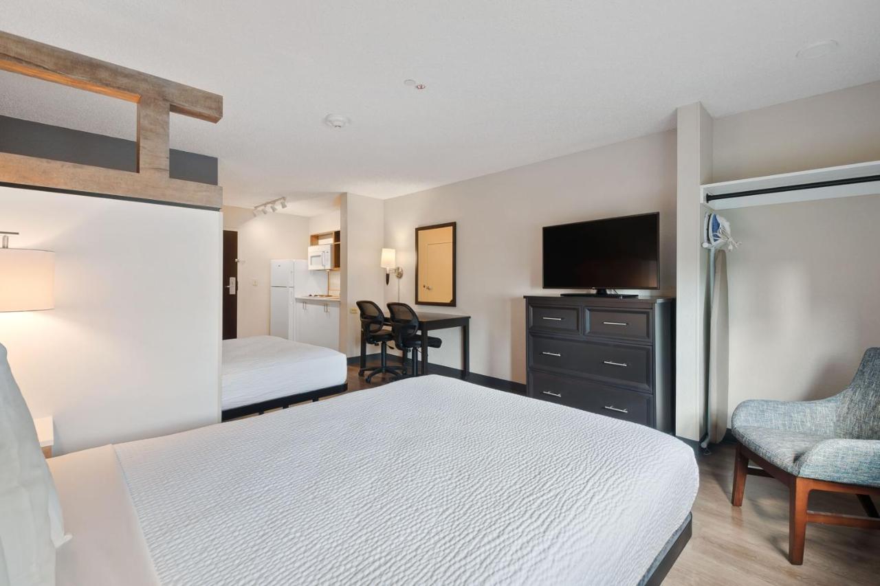 Superior Studio with 2 Double Beds - Non-Smoking at Extended Stay America Premier Suites Miami Downtown Brickell