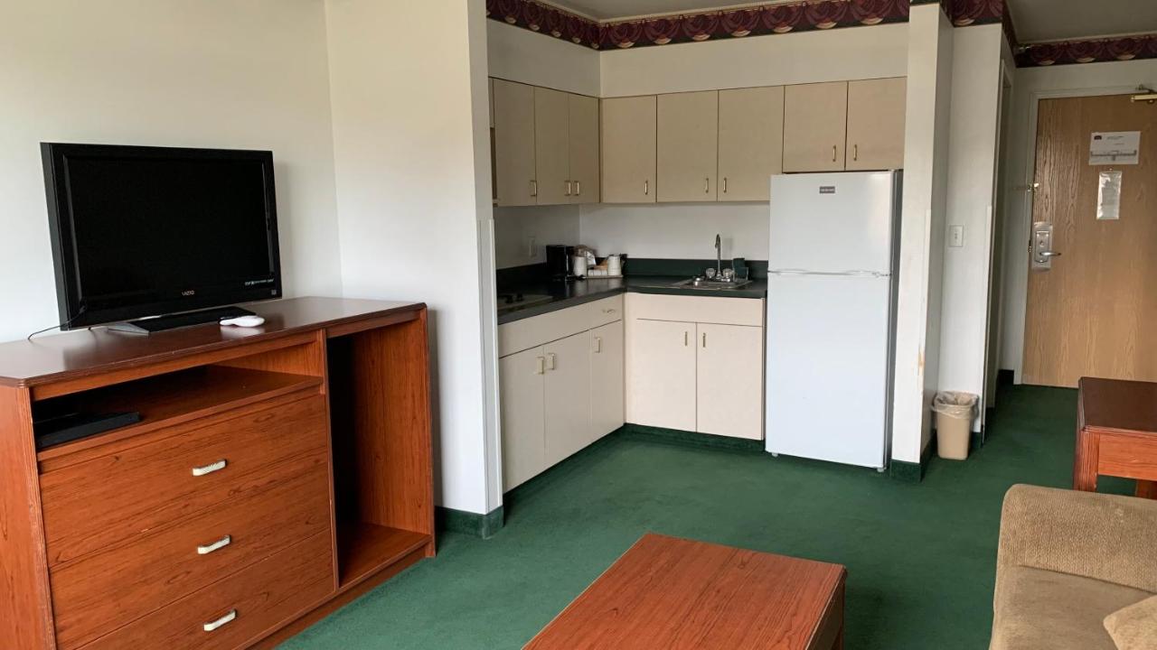 King Studio with Sofa Bed at Fairbridge Inn & Suites, Miles City