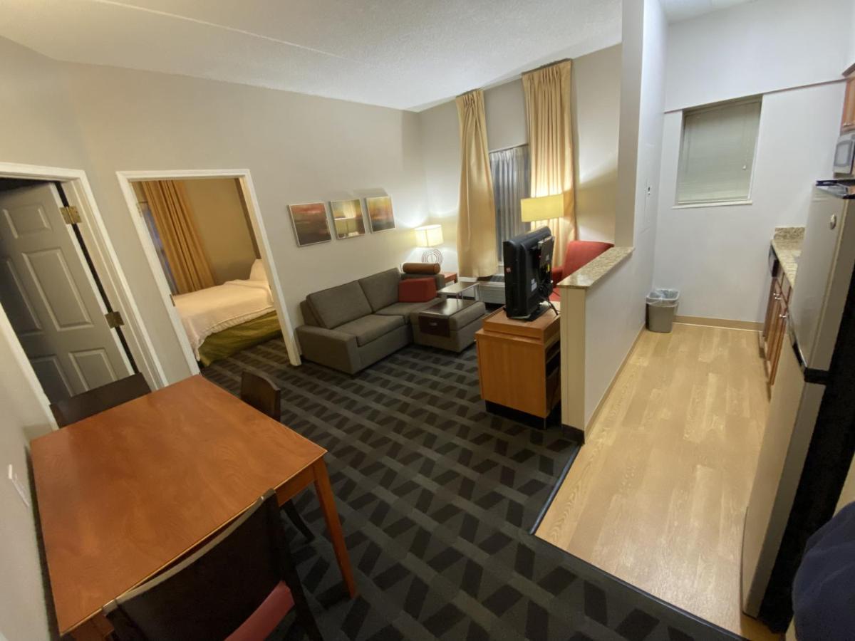 Queen Suite with Two Queen Beds - Non Smoking at MainStay Suites Middleburg Heights Cleveland Airport