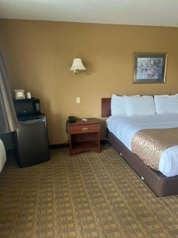 Standard King Bed at GuestHouse Montesano
