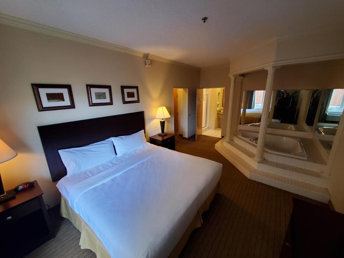 King Suite with Spa Bath at The ARC Hotel