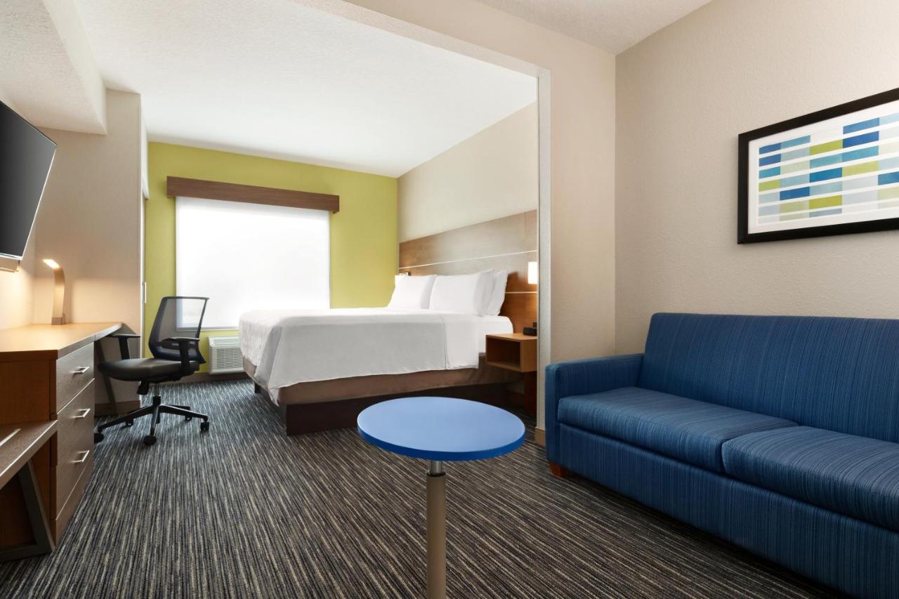 King Suite with Sofa Bed at Holiday Inn Express & Suites Pembroke Pines-Sheridan St by IHG