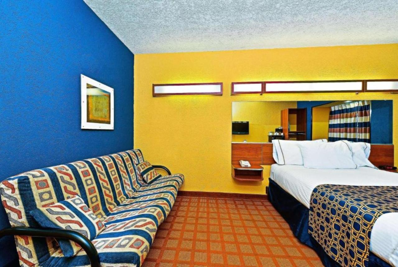 Studio Queen Suite - Accessible/Non-Smoking at Microtel Inn & Suites by Wyndham New Braunfels