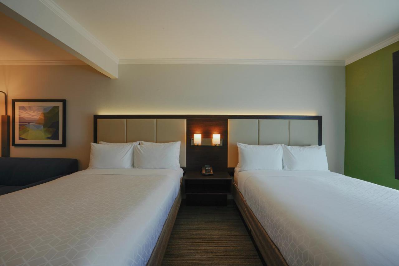 Queen Suite with Two Queen Beds - Non-Smoking at Holiday Inn Express & Suites Santa Clara-Silicon Valley by IHG