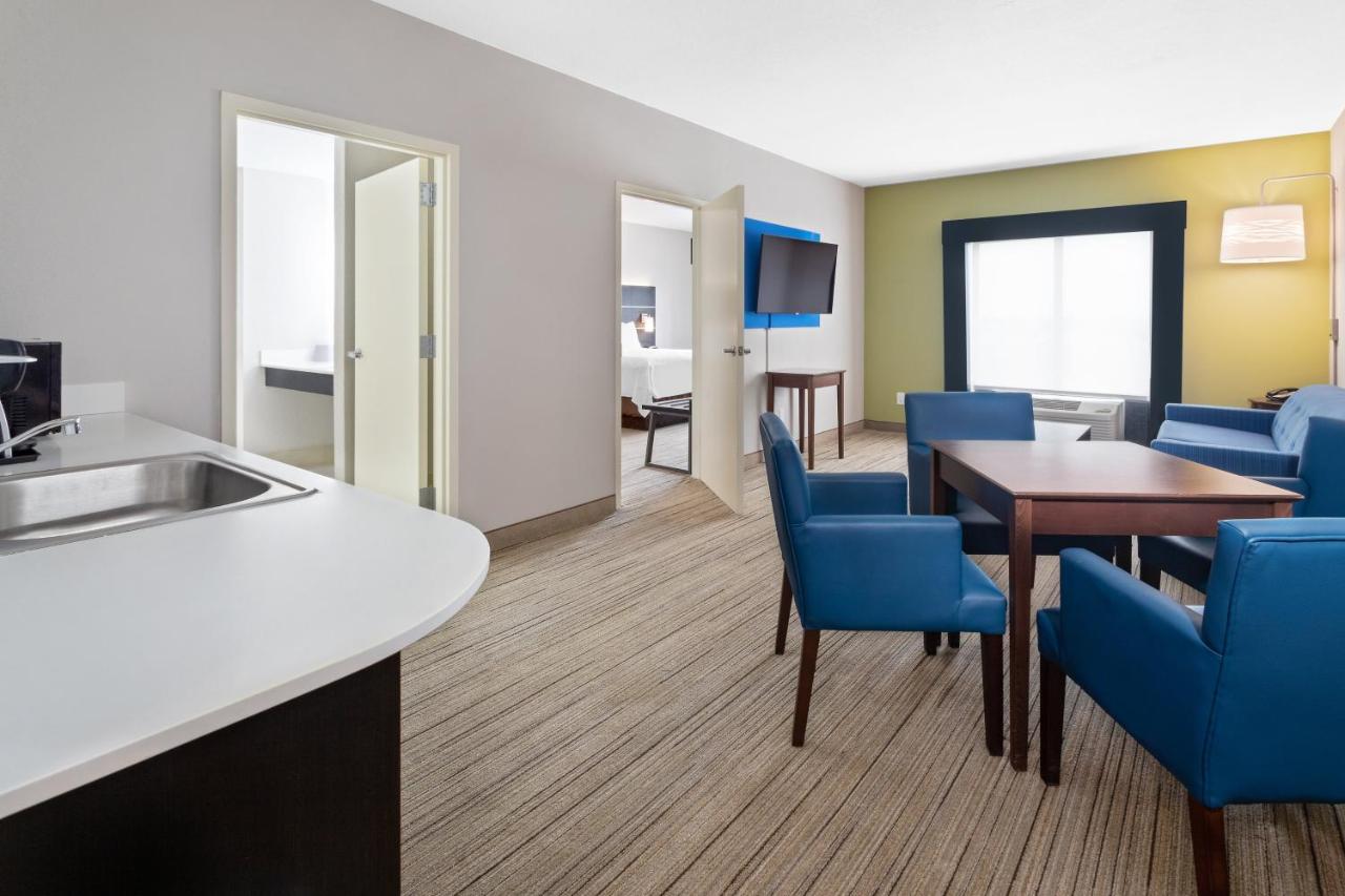 Executive Suite - Non-Smoking at Holiday Inn Express & Suites Lake Placid by IHG