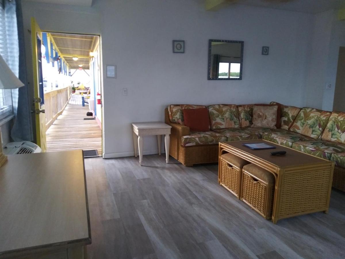 One-Bedroom Suite at Bridgewater Inn