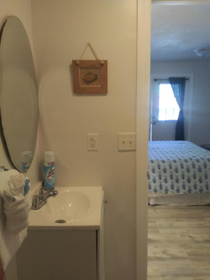 Standard Queen Room at Bridgewater Inn