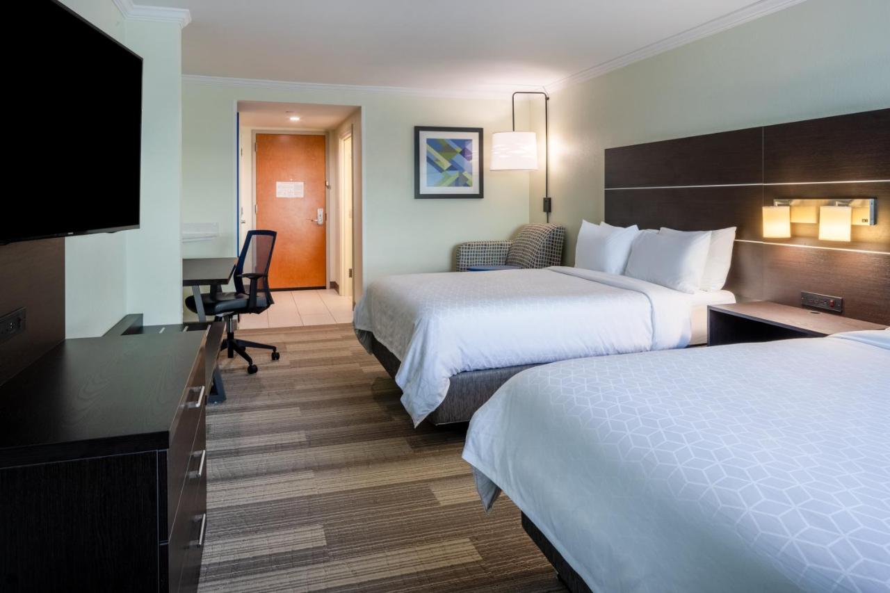 Queen Room with Two Queen Beds - Non-Smoking at Holiday Inn Express Coventry S - West Warwick Area by IHG