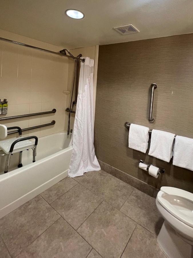 Queen Room with Two Queen Beds - Disability Access at Holiday Inn Express & Suites Bloomington - MPLS Arpt Area W by IHG