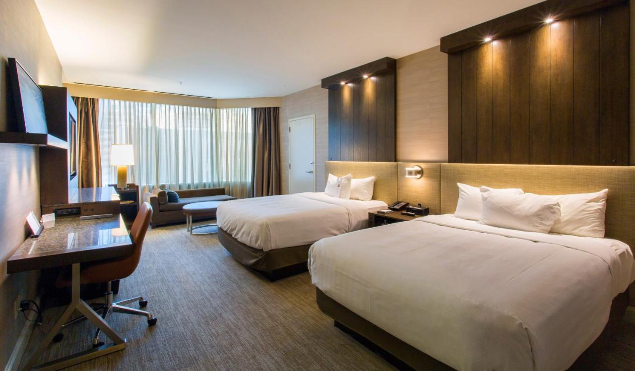 Queen Room with Two Queen Beds and Bath Tub - Disability Access at Hyatt Centric Chicago Magnificent Mile