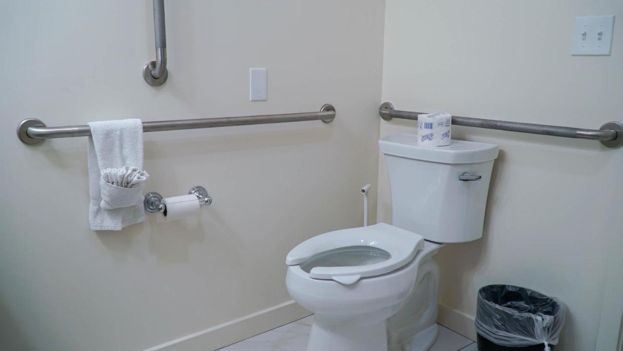 Double Queen Mobility Access with Roll-in Shower at The Circle Hotel Fairfield