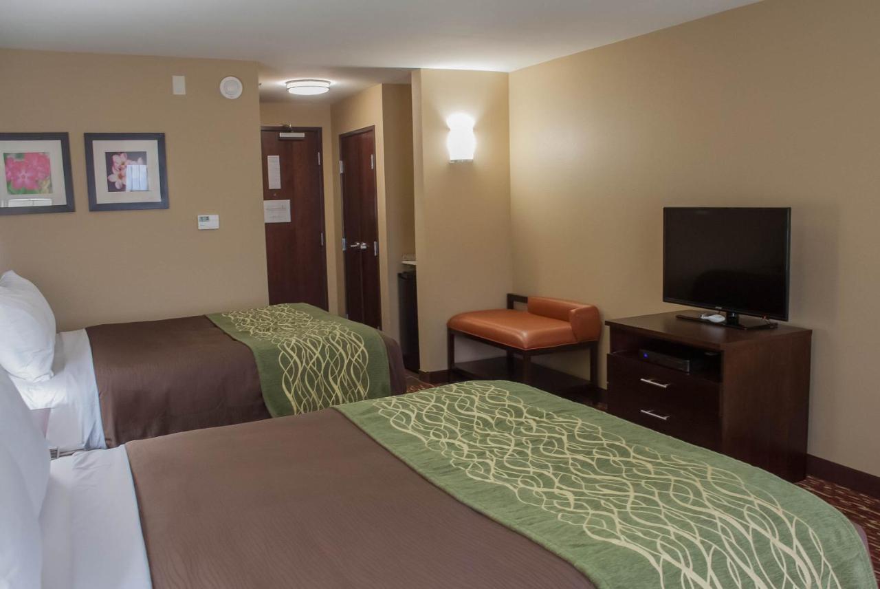 Queen Room with Two Queen Beds - Non-Smoking at Comfort Inn & Suites Artesia