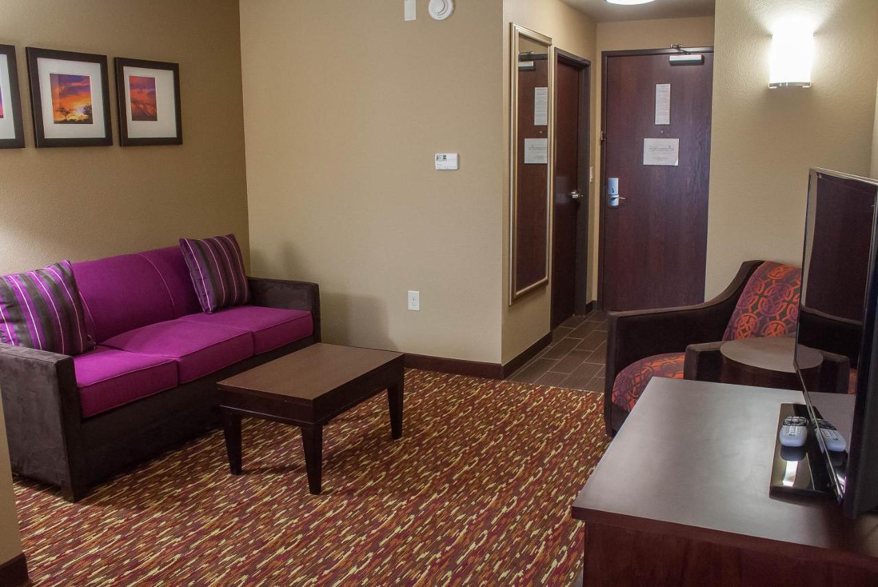 King Suite - Non-Smoking at Comfort Inn & Suites Artesia