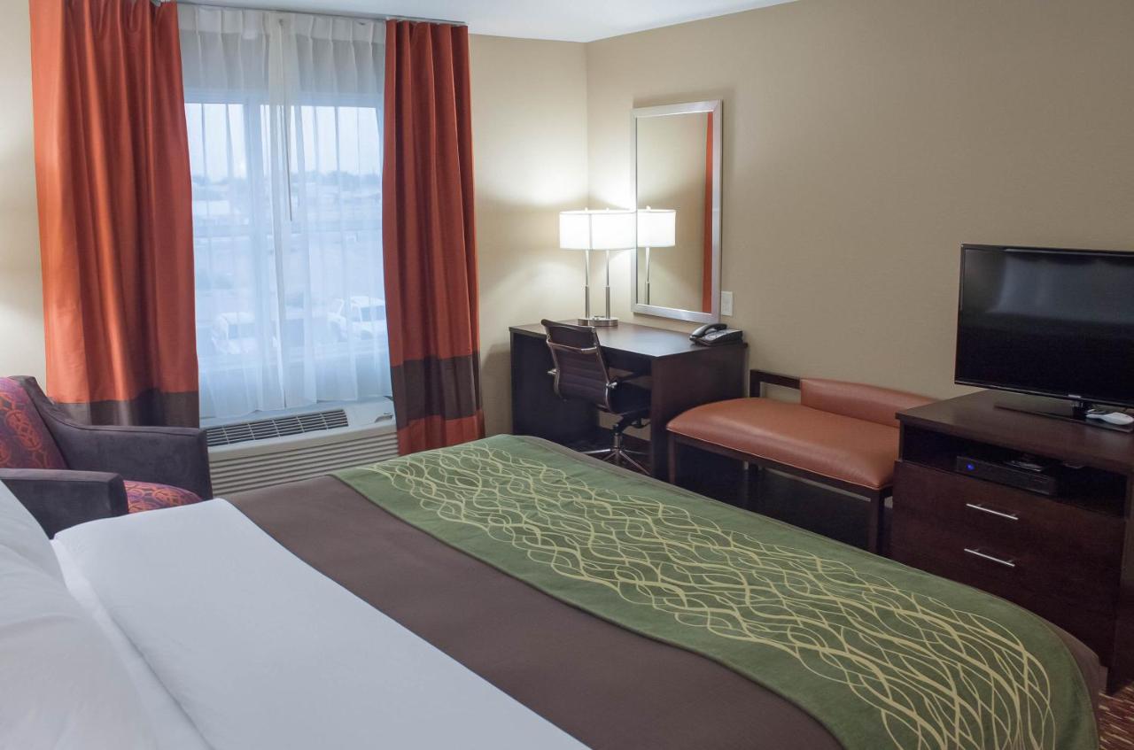 King Room - Non-Smoking at Comfort Inn & Suites Artesia