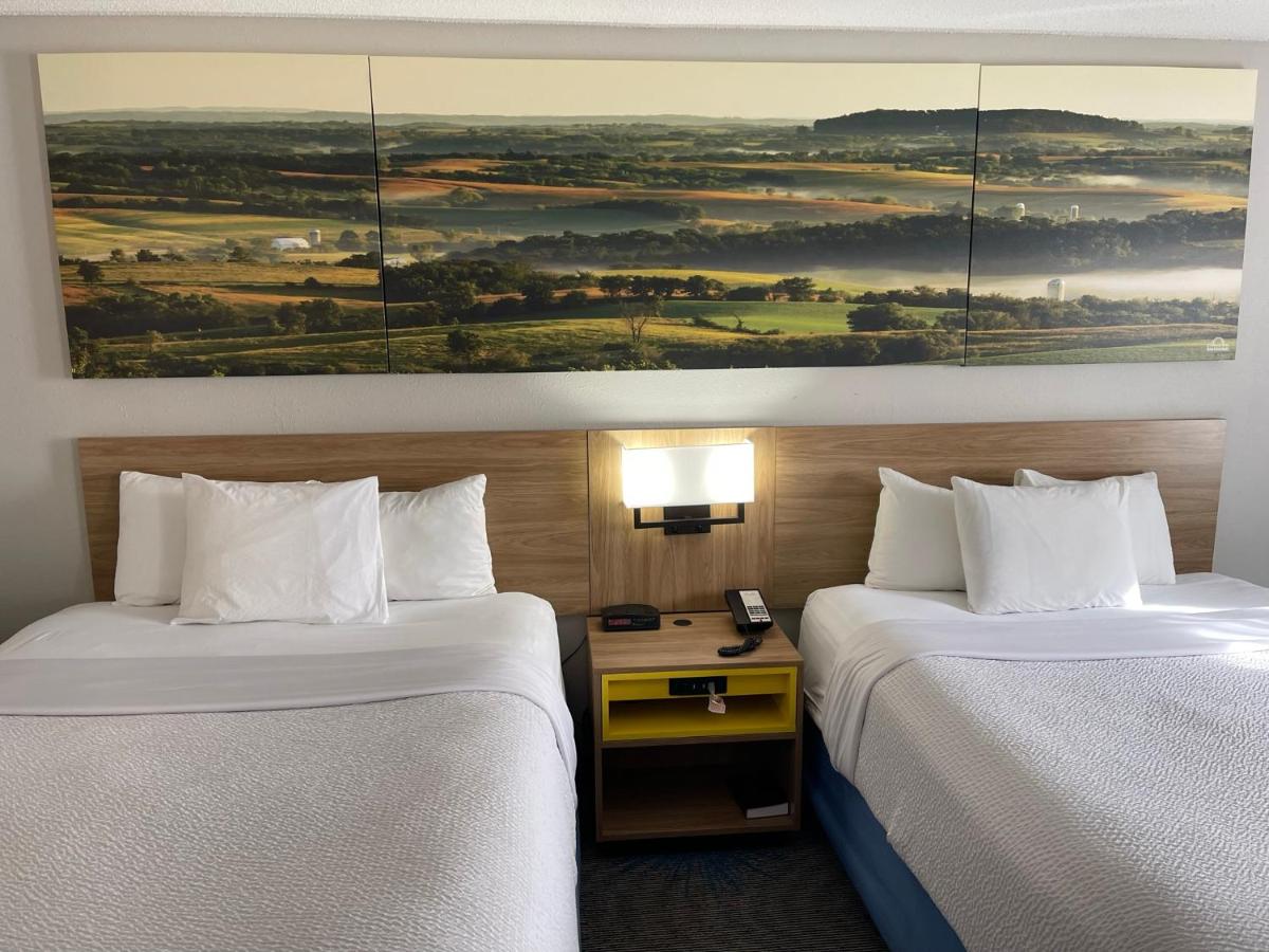 Queen Room with Two Queen Beds - Non-Smoking at Days Inn by Wyndham Colby