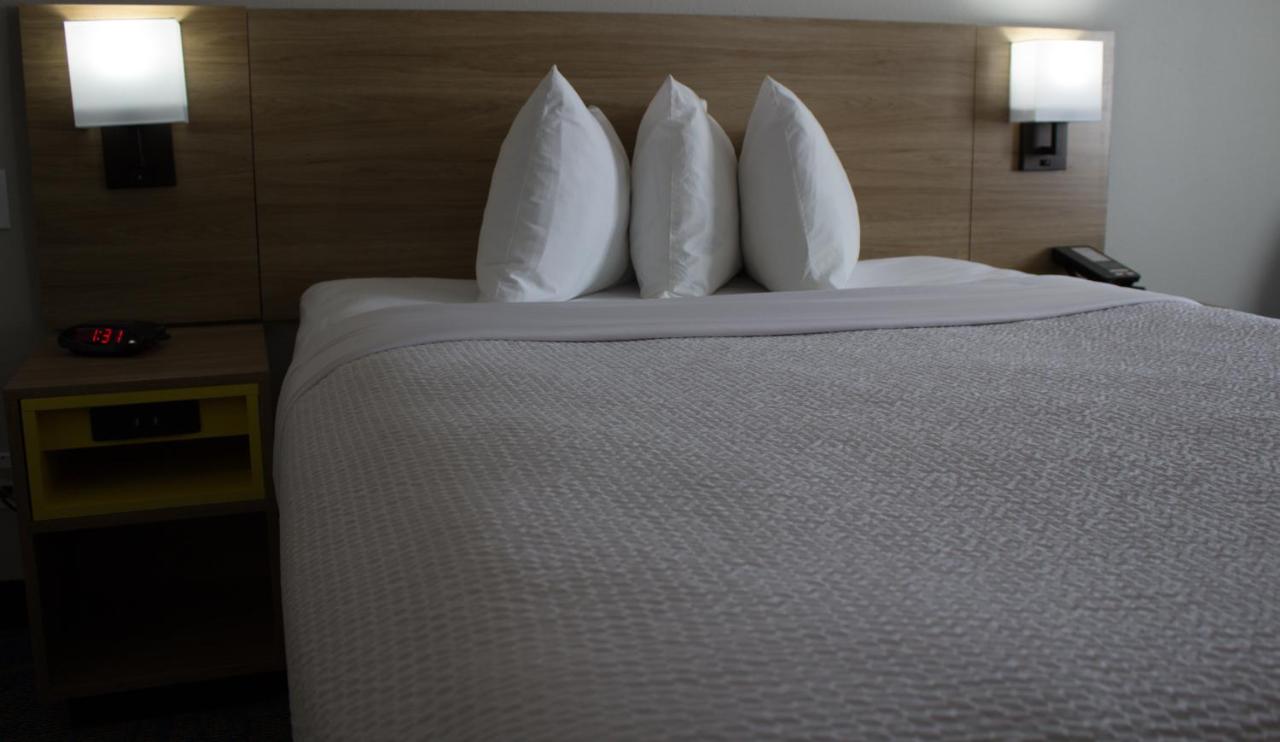 Queen Room - Non-Smoking at Days Inn by Wyndham Colby