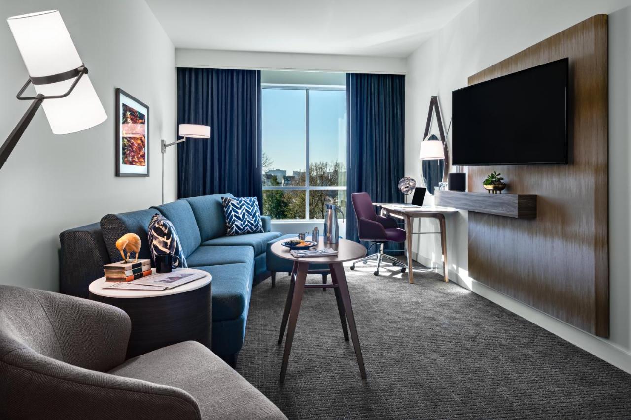 Deluxe Suite  - Mobility Access Roll in Shower/Non-Smoking at Crowne Plaza North Augusta by IHG