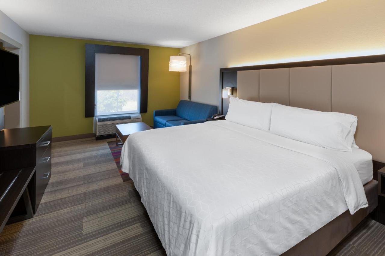 Suite with Two King Beds and Sofa Bed at Holiday Inn Express Minden, an IHG Hotel