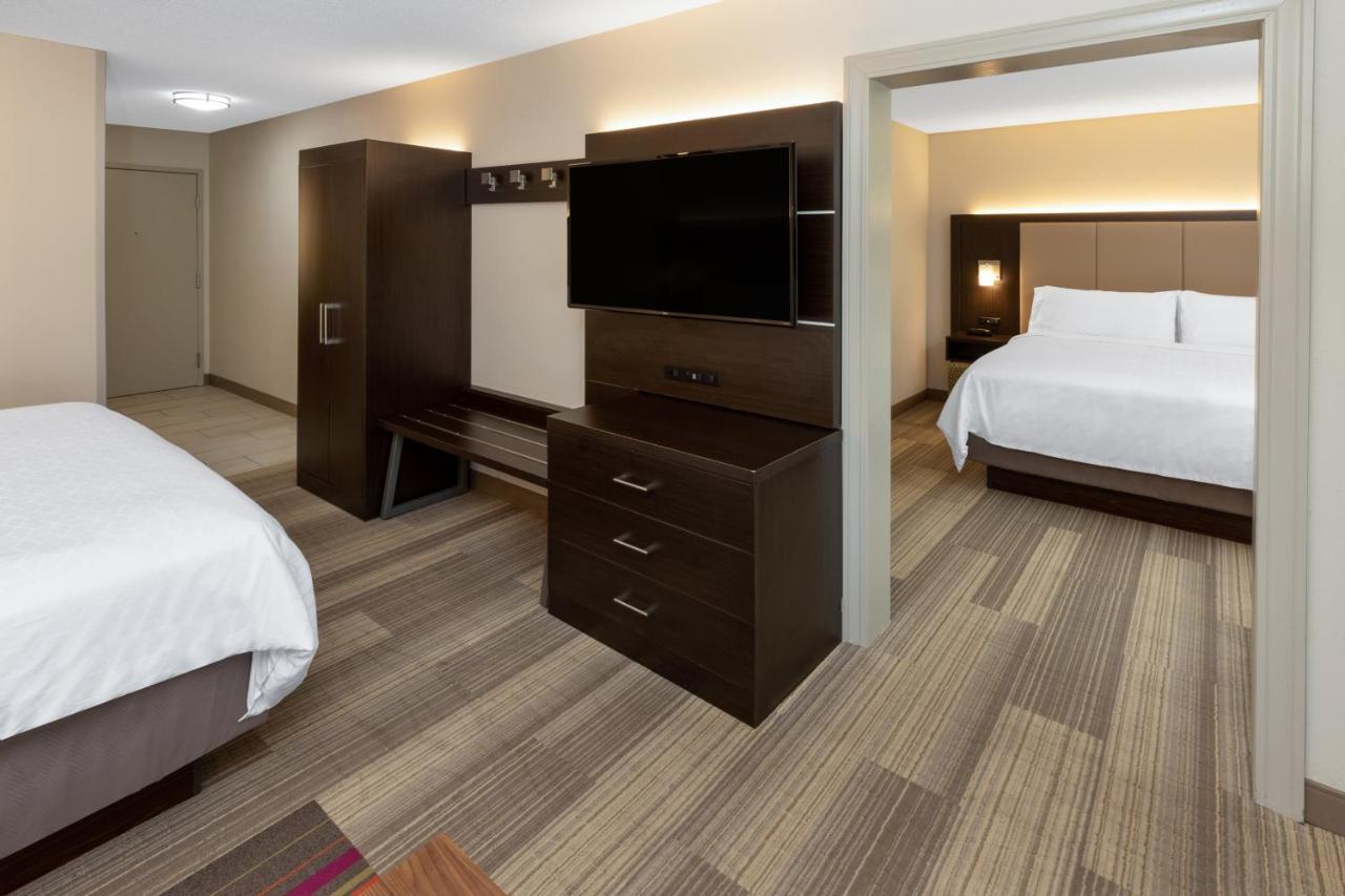 Queen Suite - Non-Smoking at Holiday Inn Express Minden, an IHG Hotel