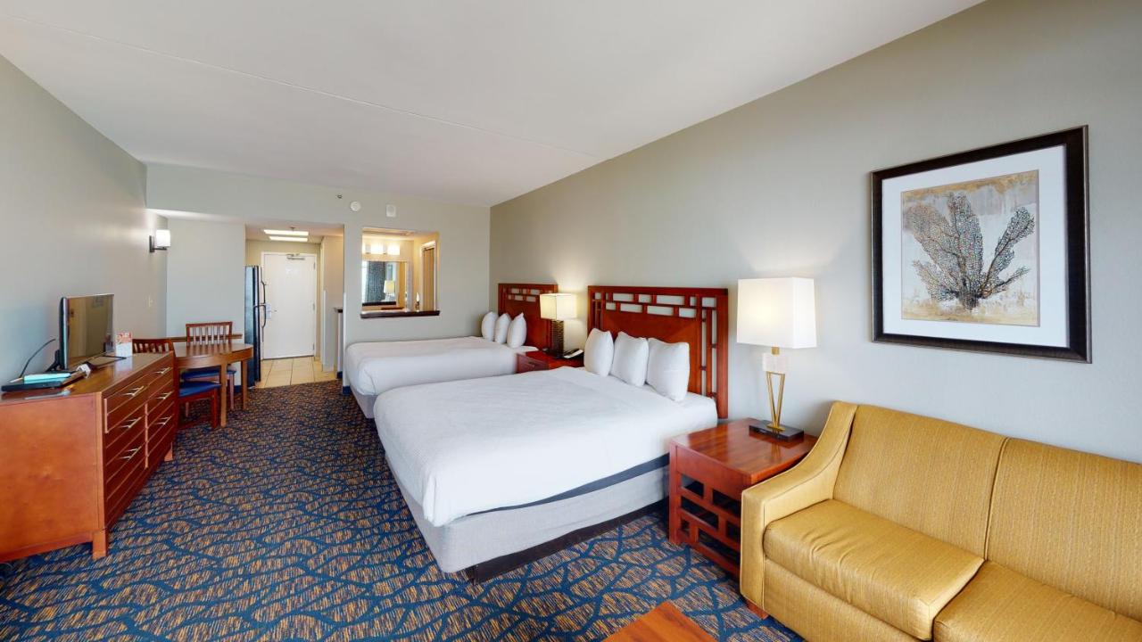 Oceanfront Deluxe Double Studio at Dunes Village Resort