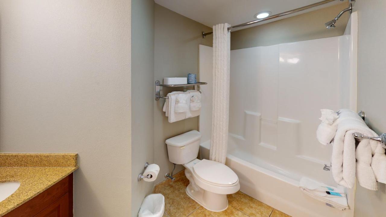 Oceanfront Two-Bedroom Apartment with Partial View at Dunes Village Resort