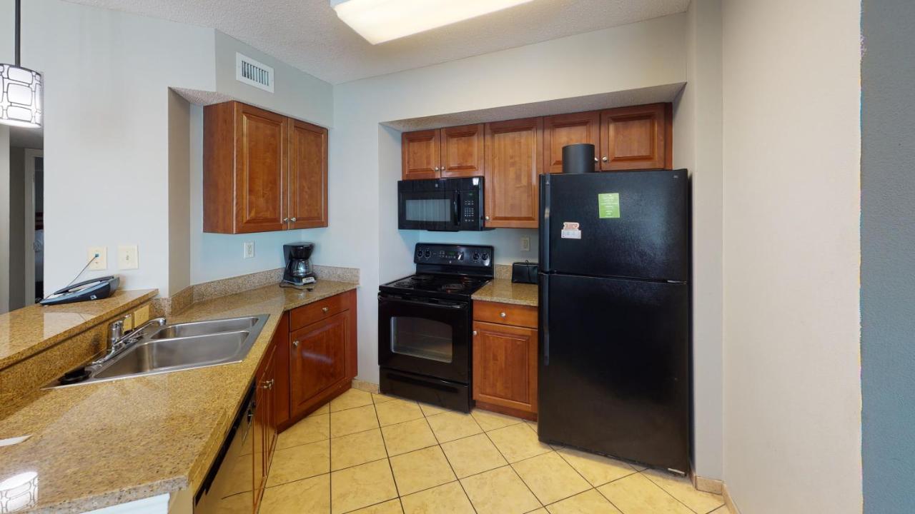 Angle Ocean Front Three-Bedroom Suite with Partial View at Dunes Village Resort