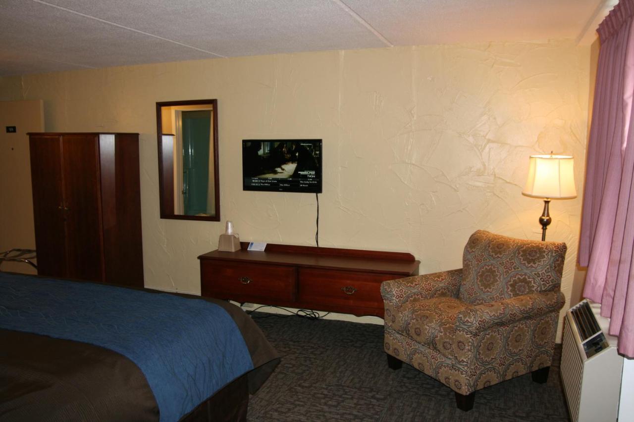 King Room - Disability Access at Bangor Inn & Suites