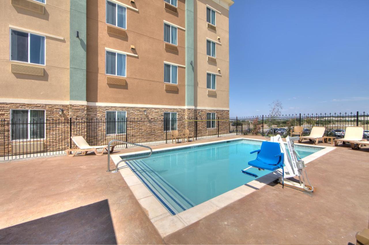 King Room - Accessible/Non-Smoking at Comfort Inn & Suites Fort Worth West I-30 NAS JRB