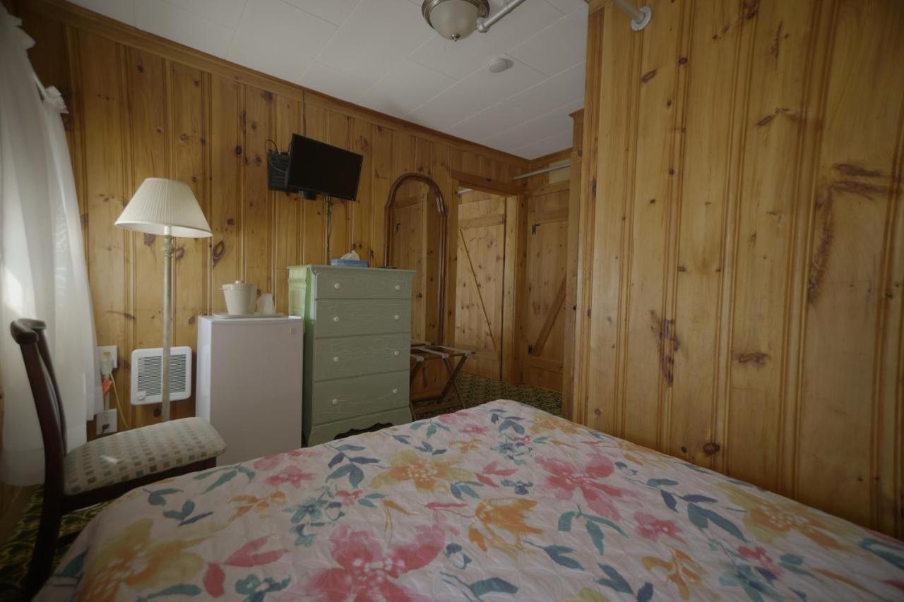 Betty Doon Hotel