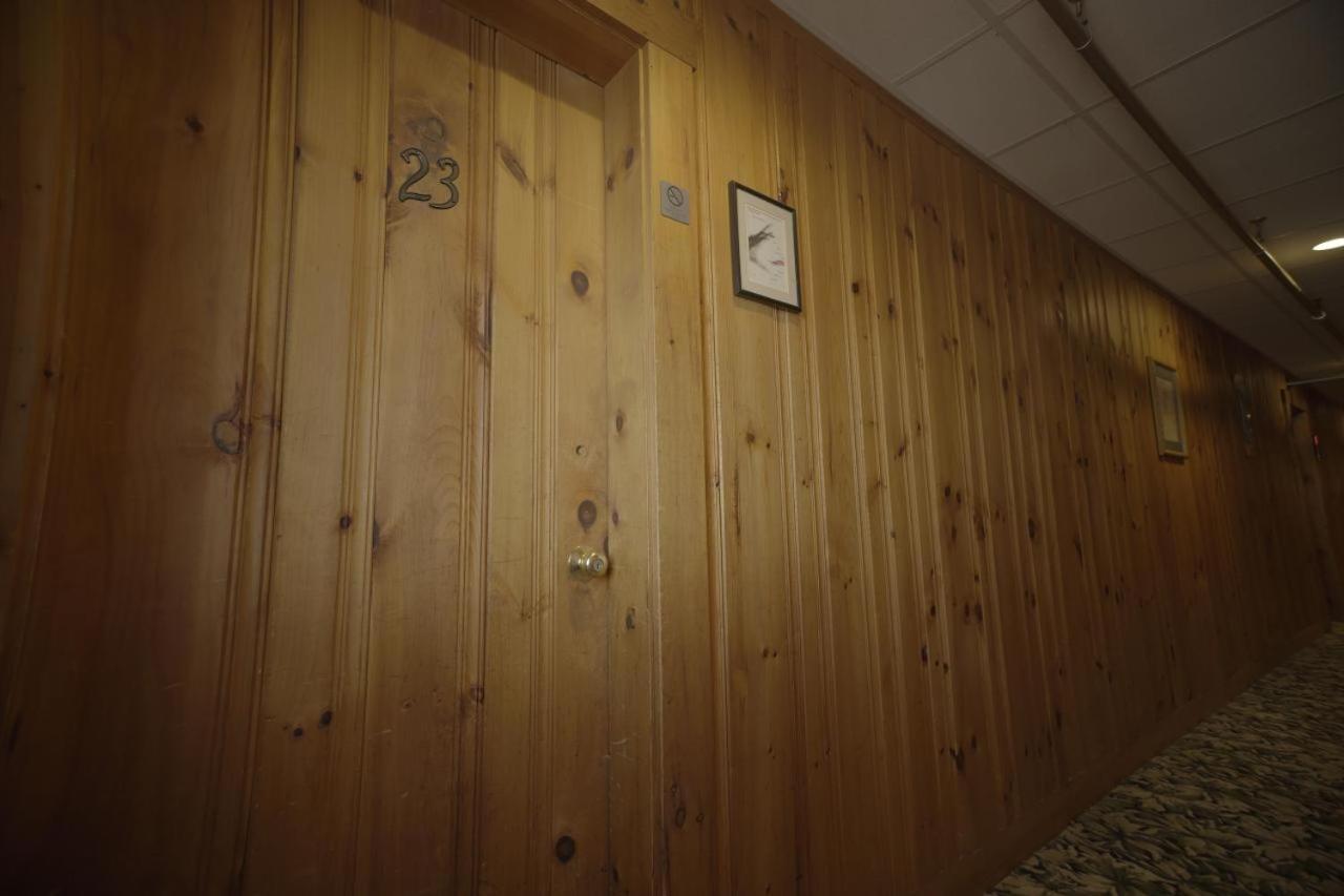 Betty Doon Hotel