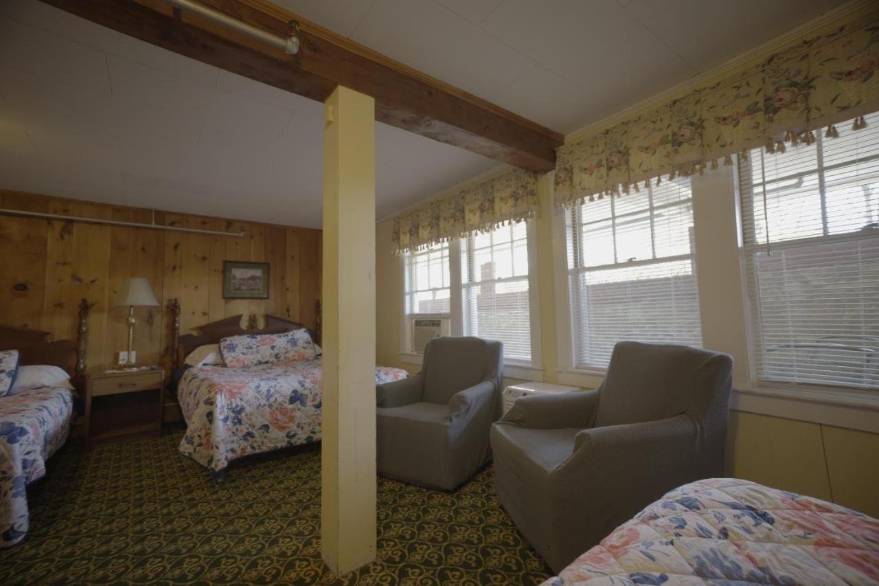 Family Suite at Betty Doon Hotel
