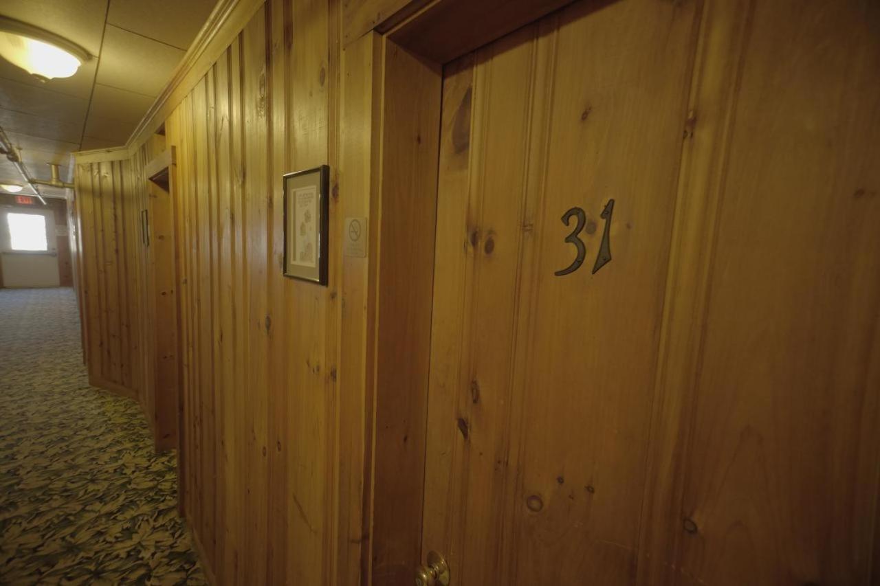 Betty Doon Hotel