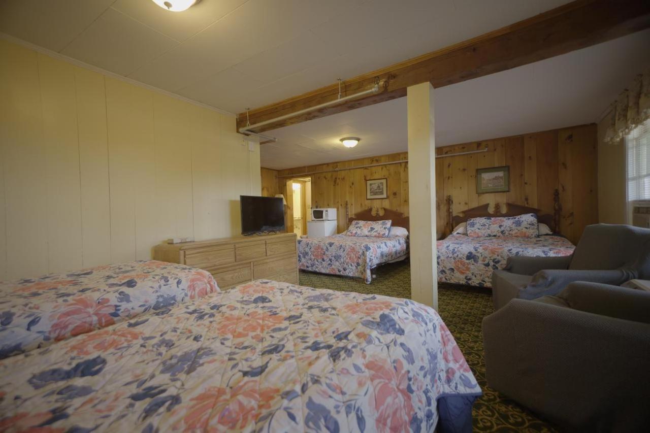 Family Suite at Betty Doon Hotel