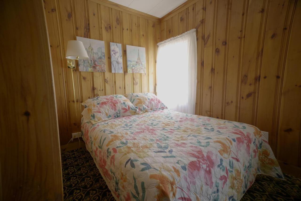 Betty Doon Hotel