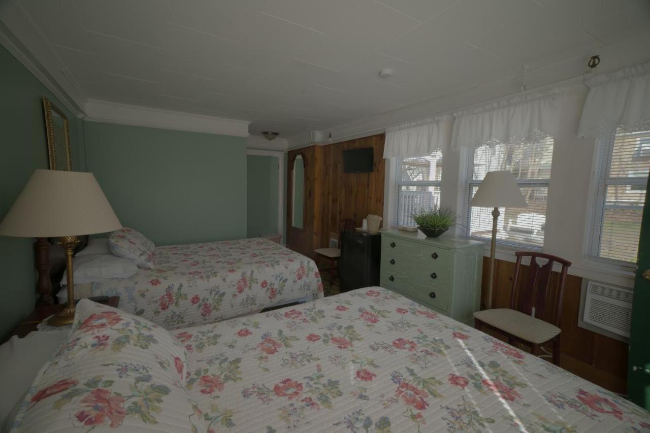 Betty Doon Hotel