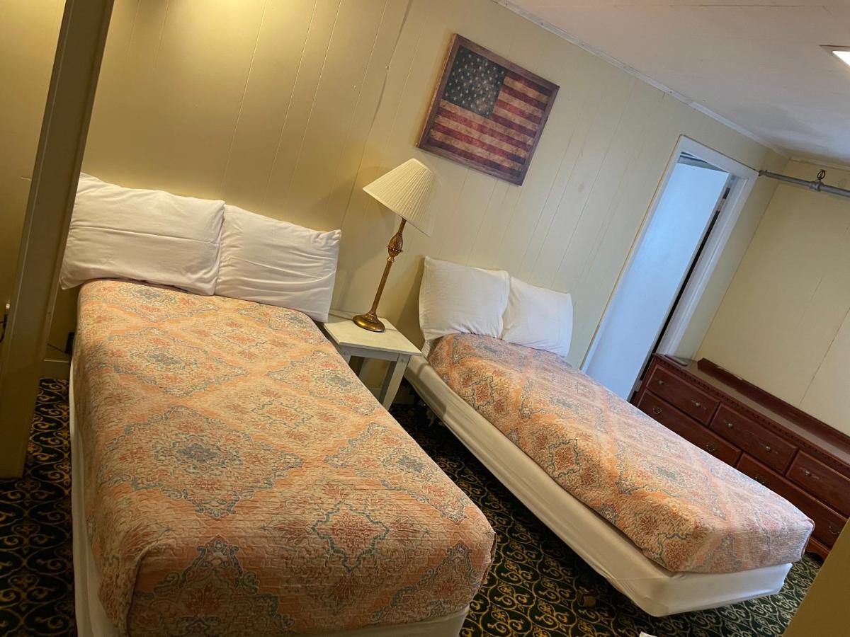 Betty Doon Hotel