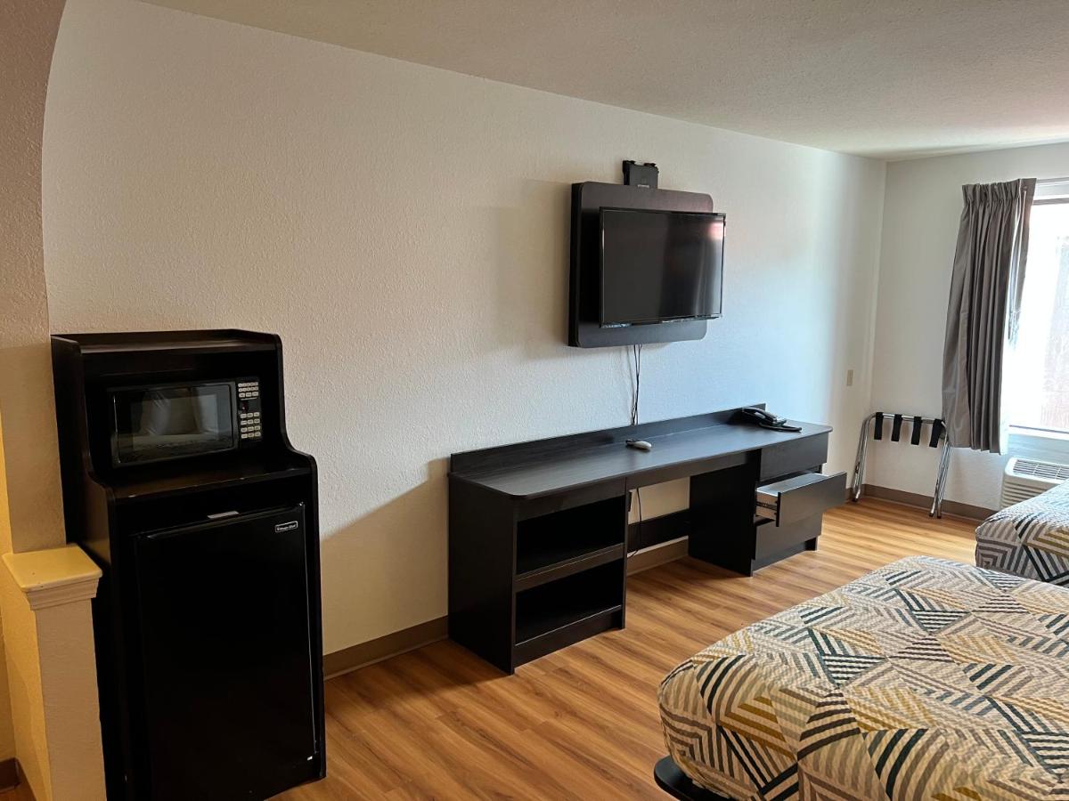 Deluxe Double Room - Smoking at Quality Inn & Suites Biloxi - Ocean Springs