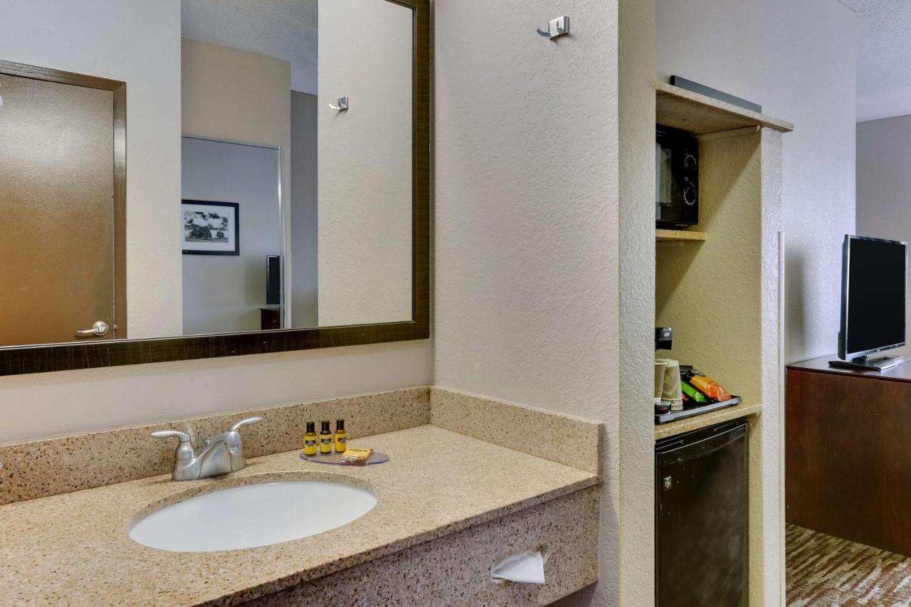 Queen Suite with Two Queen Beds at Best Western Plus University Inn & Suites