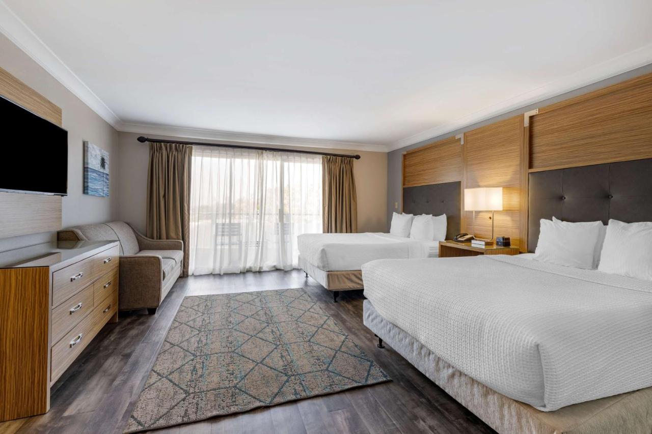 Queen Room with Two Queen Beds - Disability Access/Non-Smoking at The Encinitan Hotel & Suites