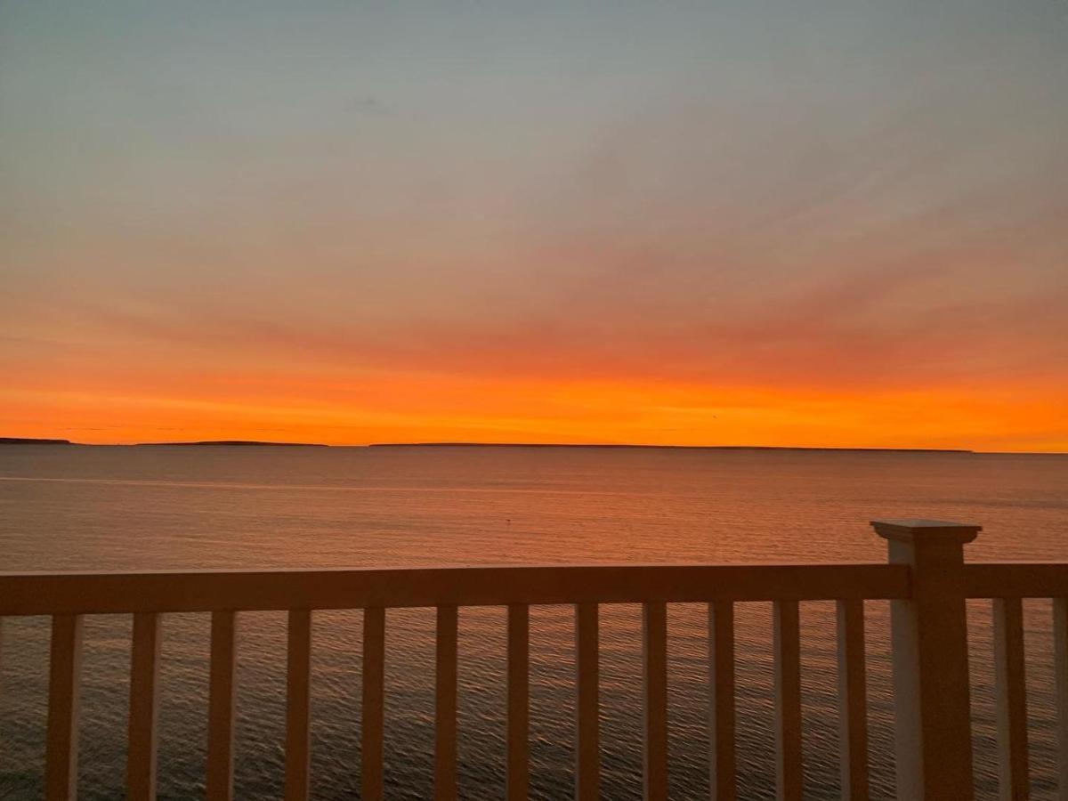 Deluxe Room at Mackinaw Beach & Bay Inn & Suites