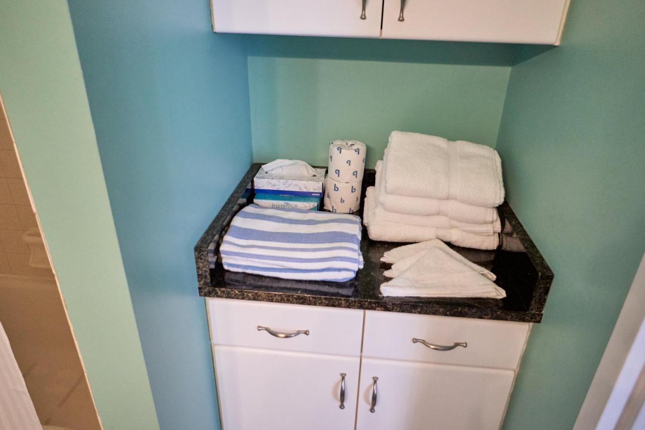 Deluxe King Suite at Seaport Resort & Marina