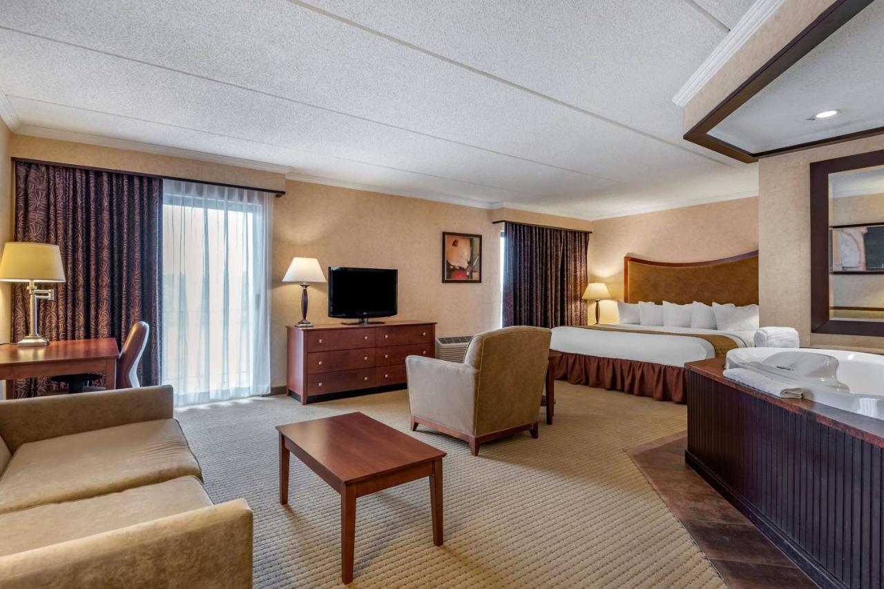 King Suite with Spa Bath - Non Smoking at Best Western Plus Oswego Hotel and Conference Center