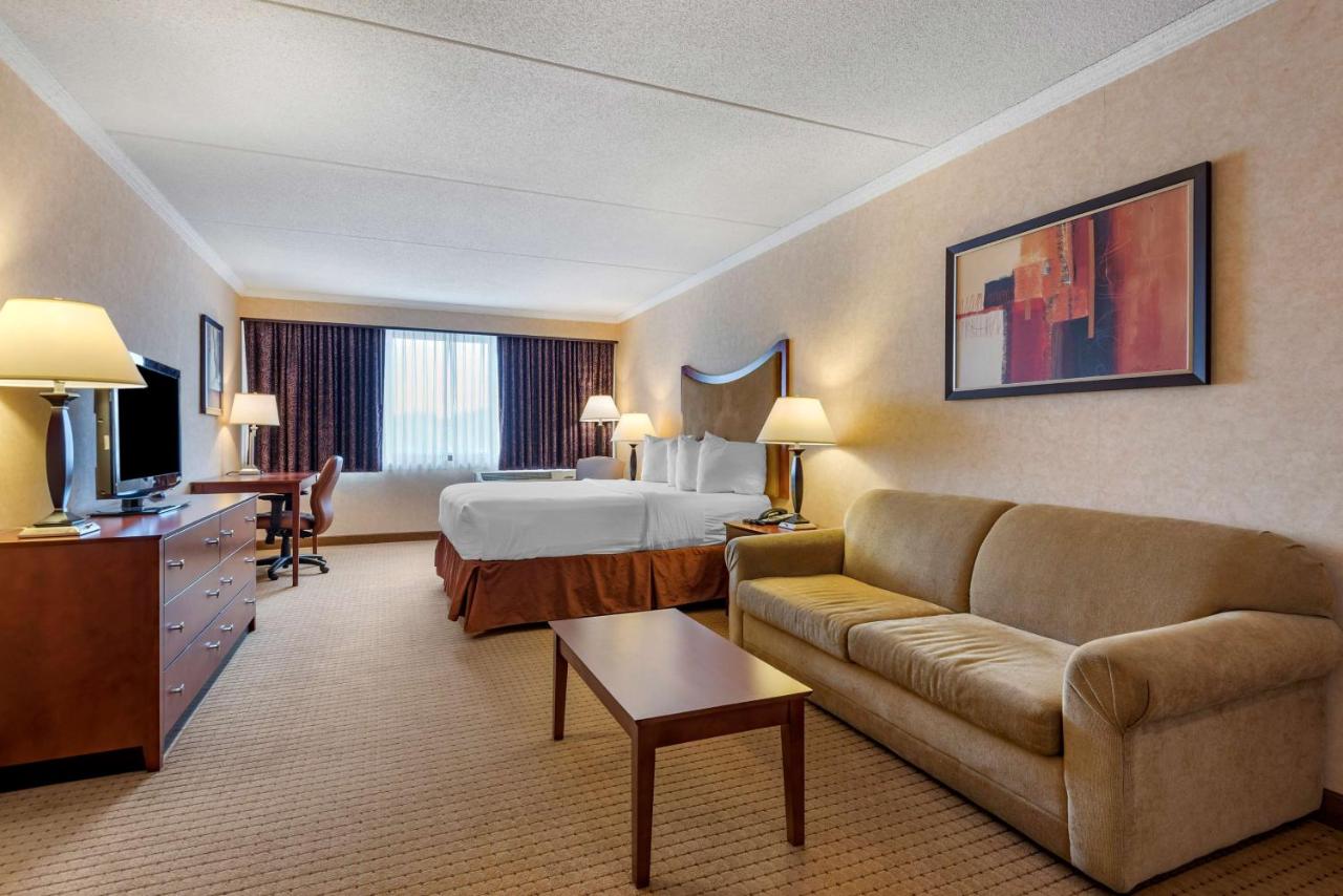 Deluxe Queen Room - Non Smoking at Best Western Plus Oswego Hotel and Conference Center