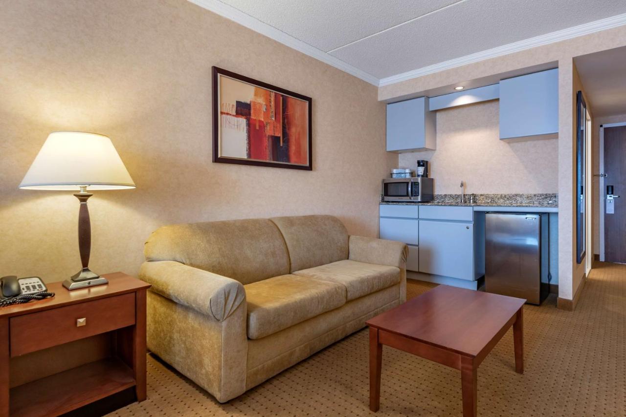 Deluxe Queen Room - Non Smoking at Best Western Plus Oswego Hotel and Conference Center