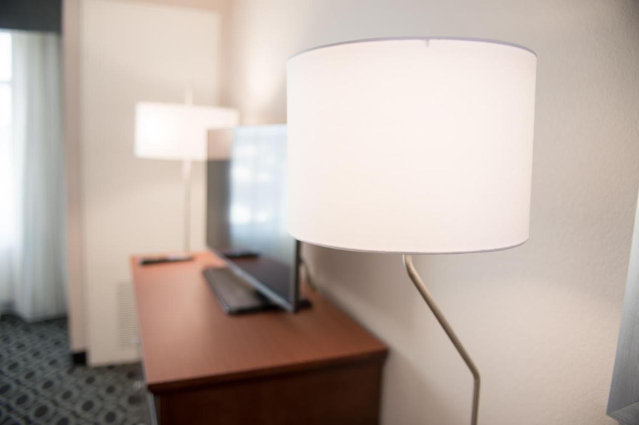 King Room - Disability Access at Bluemont Hotel