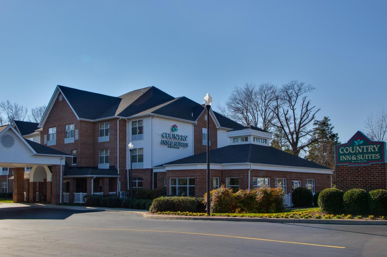 King Room - Non-Smoking at Country Inn & Suites by Radisson, Williamsburg Historic Area, VA