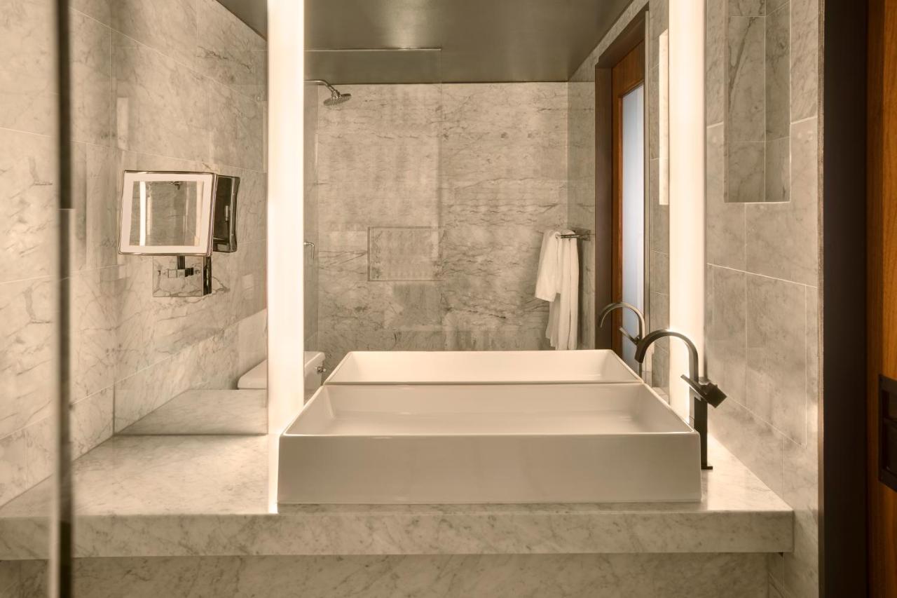 Sixty Suite at Beverly Wilshire, Beverly Hills, A Four Seasons Hotel