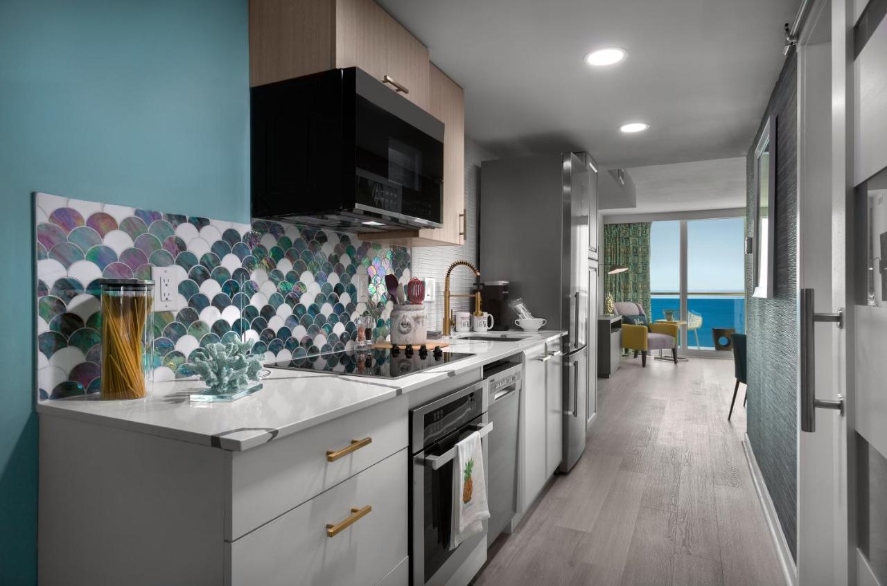 King Suite with Balcony at Crown Reef Beach Resort and Waterpark