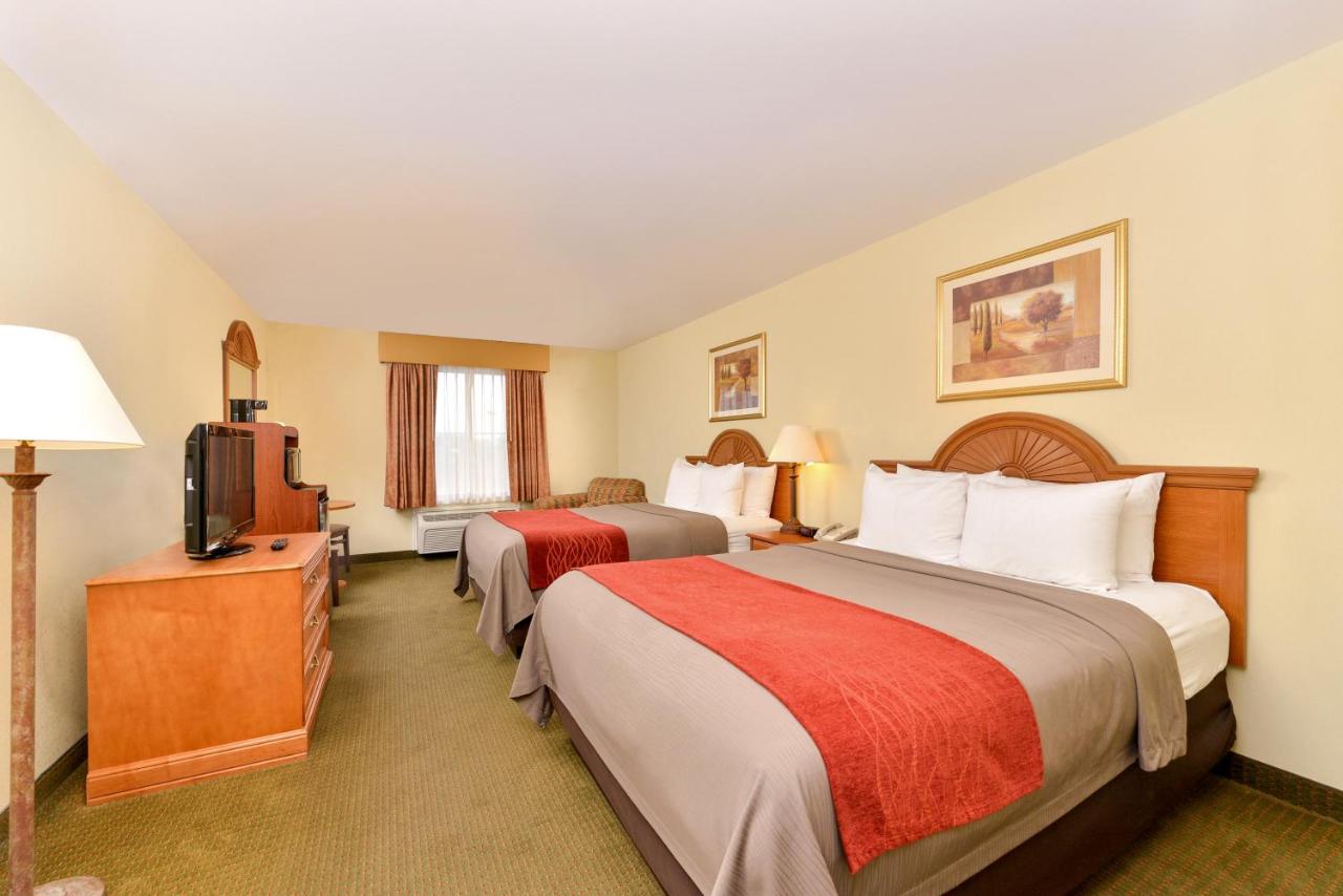 Queen Room with Two Queen Beds - Accessible/Non-Smoking at Comfort Inn Marrero - New Orleans West