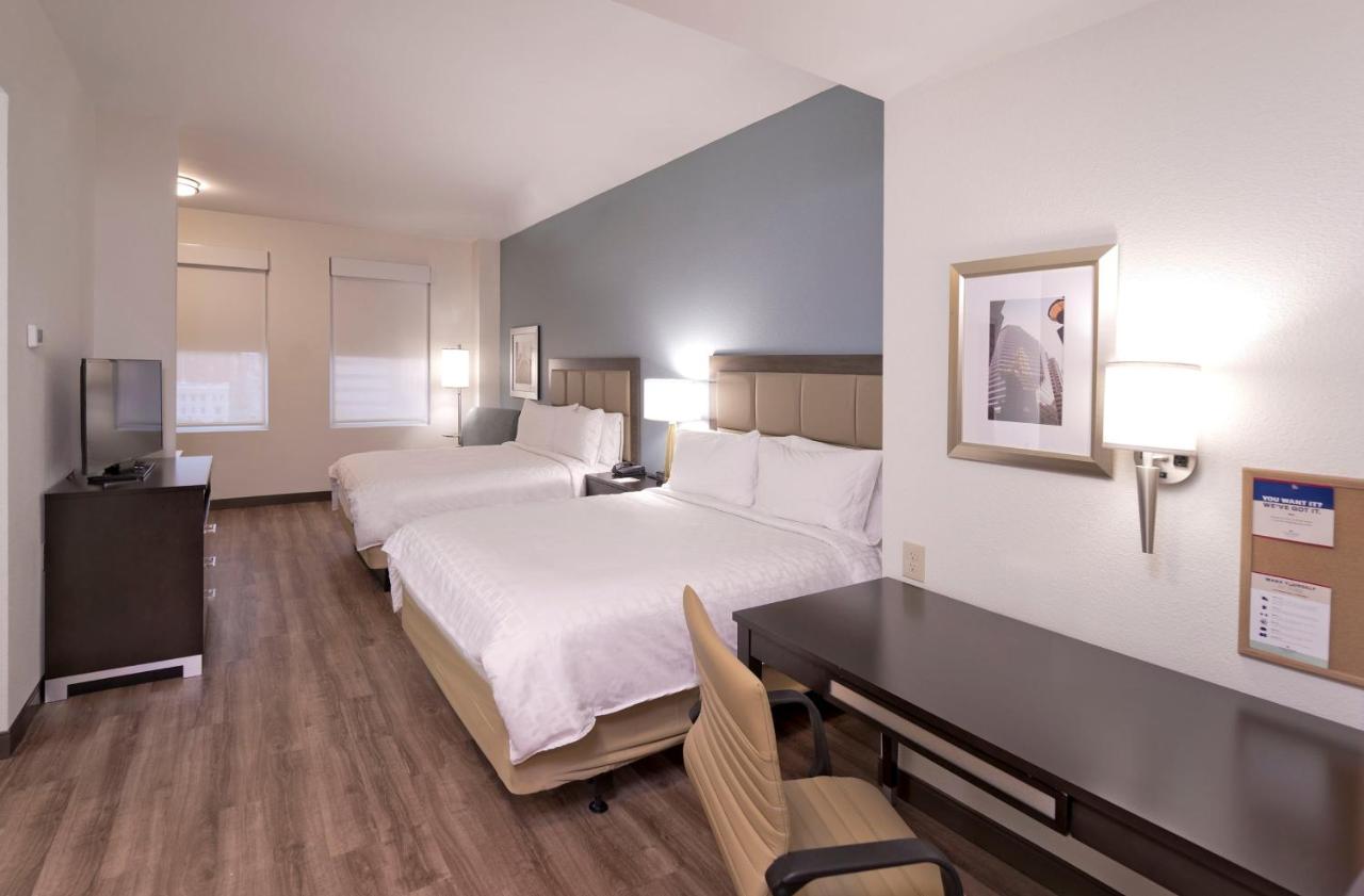  | Candlewood Suites Baltimore - Inner Harbor